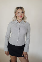 Load image into Gallery viewer, Structured Button Down Blouse
