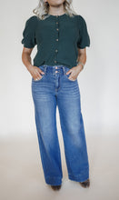 Load image into Gallery viewer, The Chloe Jeans