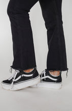 Load image into Gallery viewer, The Aimie Black Jeans