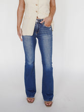 Load image into Gallery viewer, The Tia Bootcut Jean