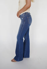 Load image into Gallery viewer, The Tia Bootcut Jean
