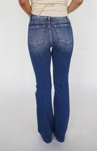 Load image into Gallery viewer, The Tia Bootcut Jean