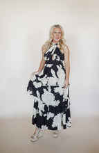Load image into Gallery viewer, Paradise Awaits Maxi Dress