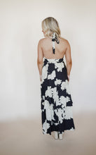 Load image into Gallery viewer, Paradise Awaits Maxi Dress