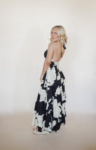 Load image into Gallery viewer, Paradise Awaits Maxi Dress