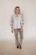 Load image into Gallery viewer, Embroidered Details Blouse