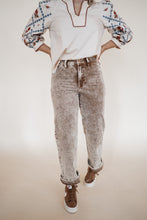 Load image into Gallery viewer, Mocha Cropped Corduroy Pants