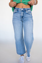 Load image into Gallery viewer, The Tonya Jeans