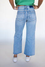 Load image into Gallery viewer, The Tonya Jeans
