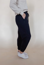 Load image into Gallery viewer, The Court Joggers in Black