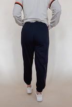 Load image into Gallery viewer, The Court Joggers in Black