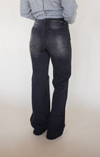 Load image into Gallery viewer, The Paige Wide Leg Jeans
