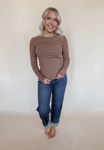 Load image into Gallery viewer, Long Sleeve Basic in Brown
