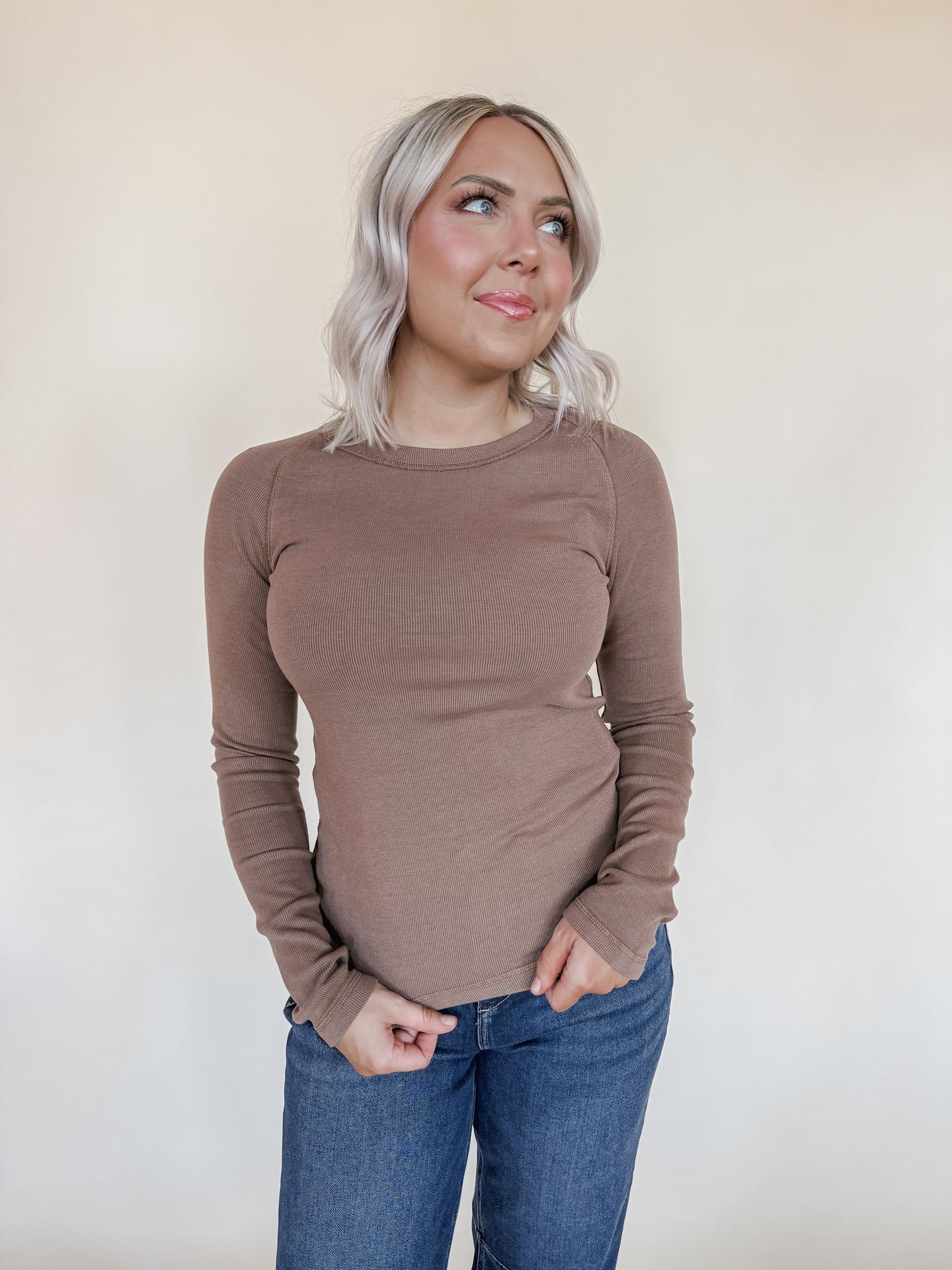 Long Sleeve Basic in Brown