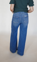 Load image into Gallery viewer, The Chloe Jeans
