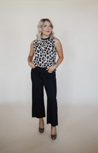 Load image into Gallery viewer, Leopard Sleeveless Blouse

