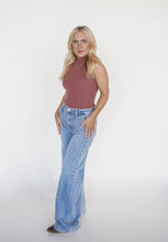 Load image into Gallery viewer, The Jordan Trouser Jeans
