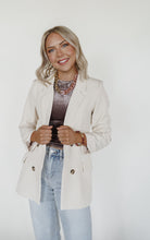 Load image into Gallery viewer, Downtown Blazer in Ivory
