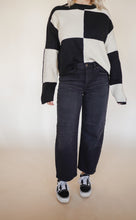 Load image into Gallery viewer, The Harlee Barrel Jeans
