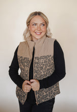 Load image into Gallery viewer, Leopard Vest
