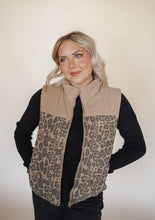 Load image into Gallery viewer, Leopard Vest
