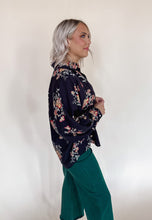 Load image into Gallery viewer, Flowy Floral Blouse
