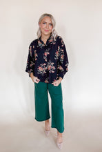 Load image into Gallery viewer, Flowy Floral Blouse
