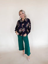 Load image into Gallery viewer, Hunter Green Cropped Jeans
