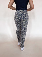 Load image into Gallery viewer, Leopard Barrel Jeans
