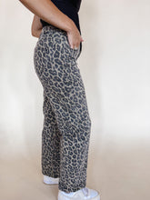 Load image into Gallery viewer, Leopard Barrel Jeans

