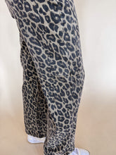 Load image into Gallery viewer, Leopard Barrel Jeans
