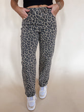 Load image into Gallery viewer, Leopard Barrel Jeans
