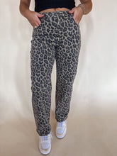 Load image into Gallery viewer, Leopard Barrel Jeans
