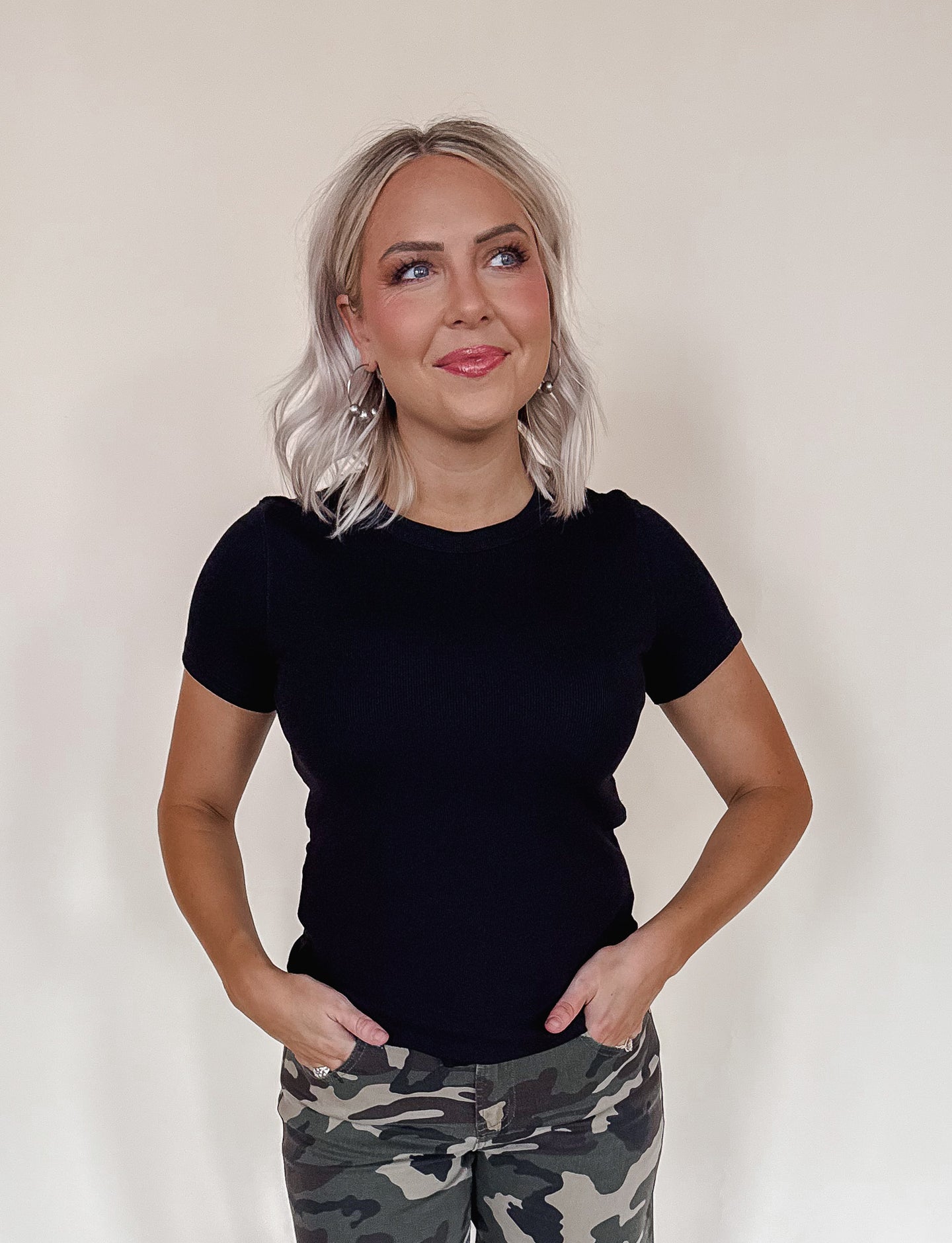 Ribbed Basic Tee in Black
