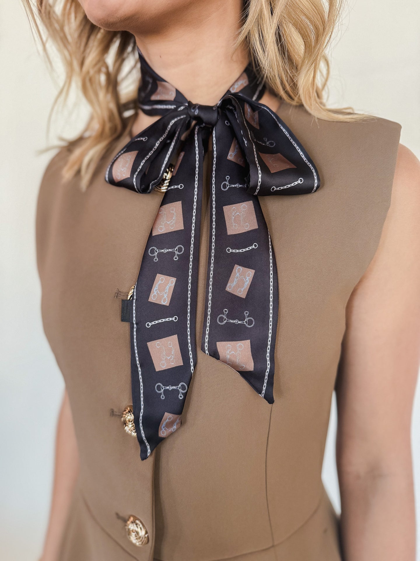 Snaffle Bit Twilly Scarf